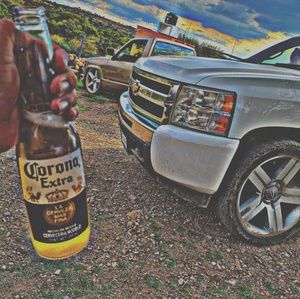 Meet your Posher, Morales